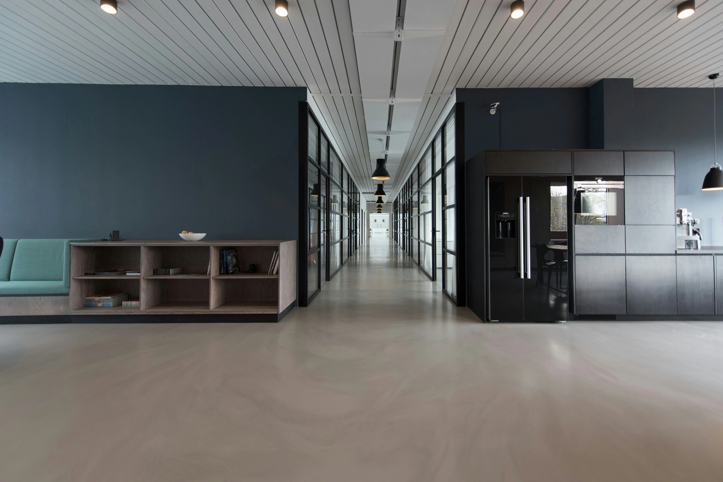 Contemporary commercial workspace